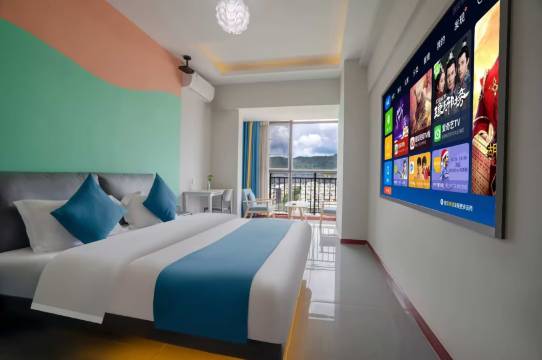 华梦酒店(昆明大学城高铁南站店)