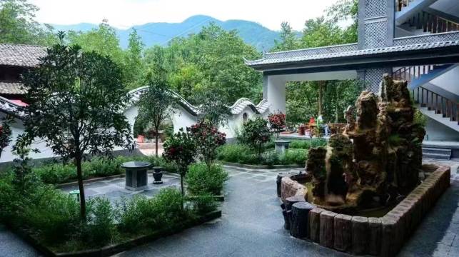 宾川谷语民宿(鸡足山店)图片