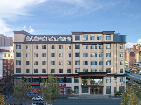 博硕酒店(范县大丰国际商场店)