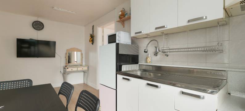 浪漫满屋/弘大入口站7号出口派对室。宽敞的空间2室(Seoul Full House/Hongdae Entrance Sta.Exit 7. Party room. Big House. Two Rooms.)图片