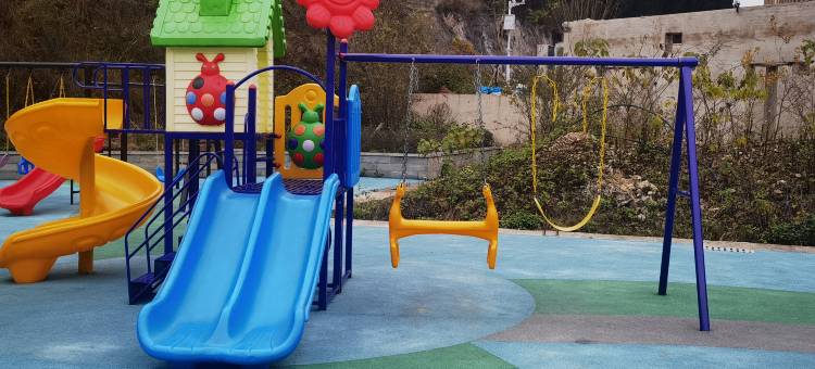 贵州文旅嘉怡·泳池国际度假酒店(凯里店)图片