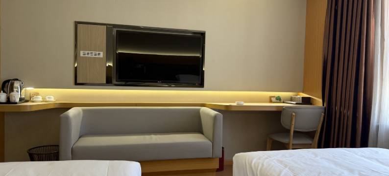 易县百益城酒店图片