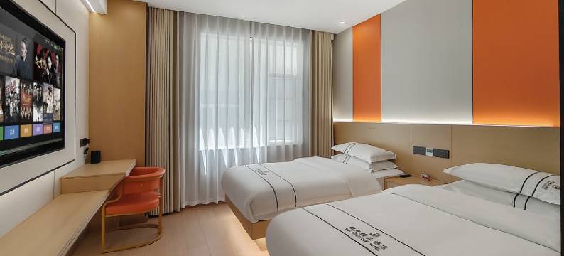 曲靖阳光精品酒店(火车站酒吧街店)图片