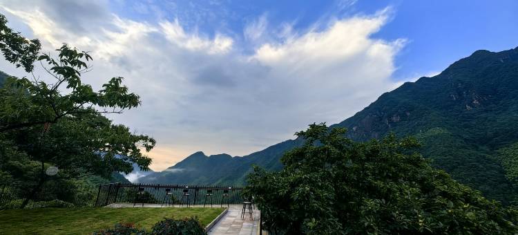 雨印茶坪民宿(紫微山国家森林公园店)图片