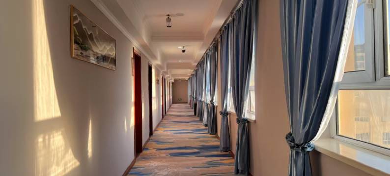 疆郡精品酒店(吉木萨尔店)图片