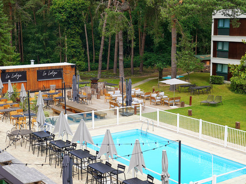 南鲁昂天顶公园世博诺富特酒店