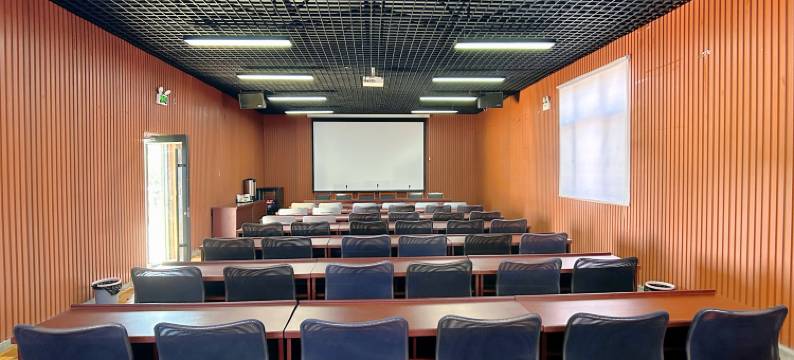 微山岛春天里假日酒店图片