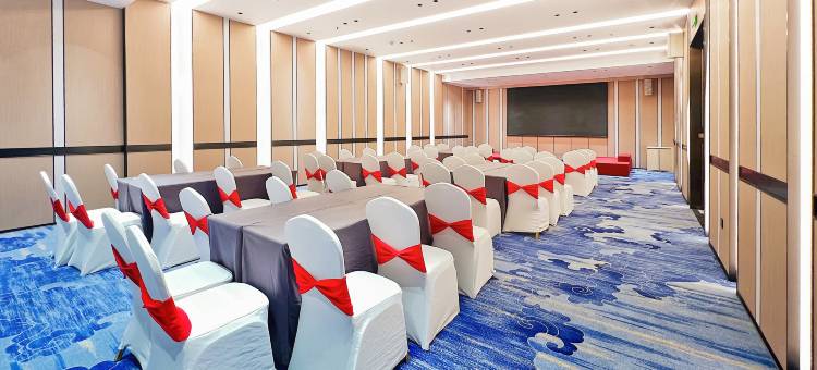 智选财富酒店(龙岩站万达广场店)图片