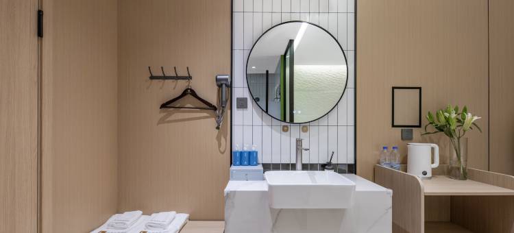 优恩电竞酒店(杭州南站绿都富泰广场店)图片