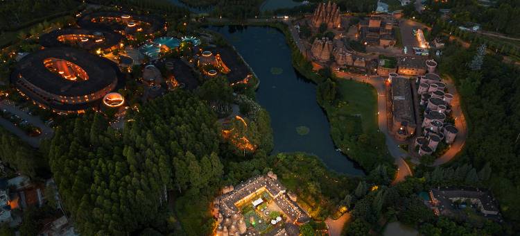 弥勒东风韵牛哆啰音乐城堡图片