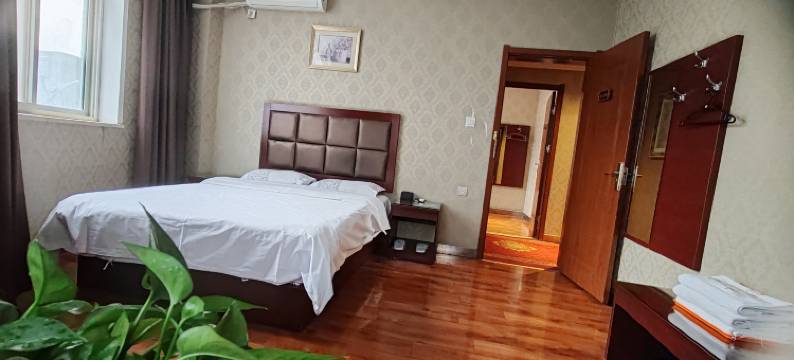 宜家宾馆(郑州火车站二七广场店)图片