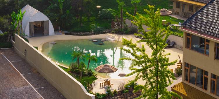 安吉泥巴院NIBA·草坪咖啡·泥筑休闲艺宿图片