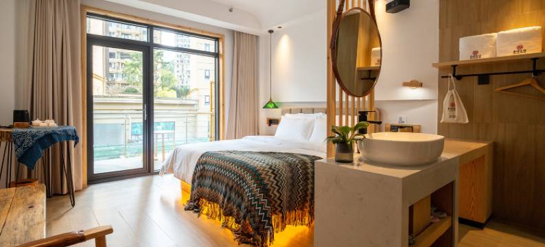 多格·99+1民宿图片