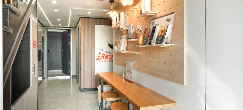 三只猫民宿(新疆阿克苏世纪广场店)图片