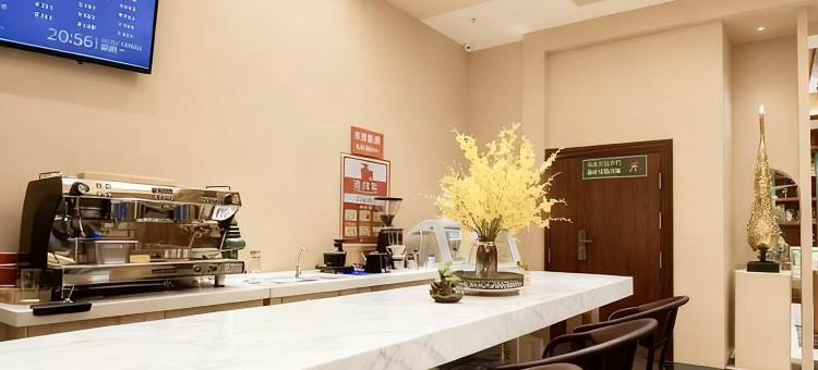 喆·啡酒店(西双版纳景洪泼水广场江边夜市店)图片