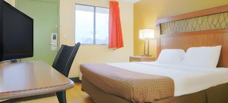 OYO 莫比尔酒店 - 阿拉巴马 I-65 机场大道(OYO Hotel Mobile, Al I-65 at Airport Blvd)图片