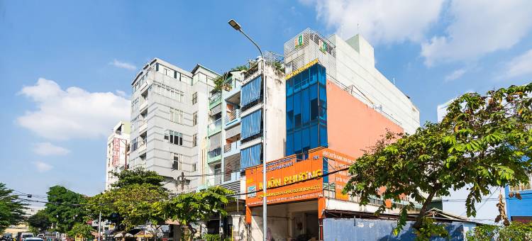 丁定酒店 - 近新山一机场(Collection O Dinh Dinh Hotel - Near Tan Son Nhat Airport)图片