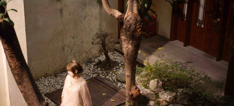 浔书坊・InkRiverside・临河设计师民宿(南浔古镇景区内百间楼店)图片