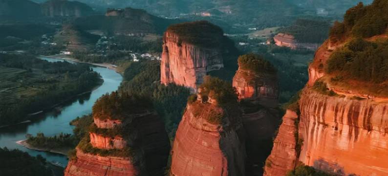 遵义大世界酒店(汇川区国贸春天百货购物中心珠海路店)图片