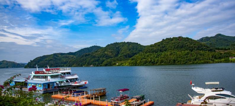 英德浈阳峡风景区主题客栈图片