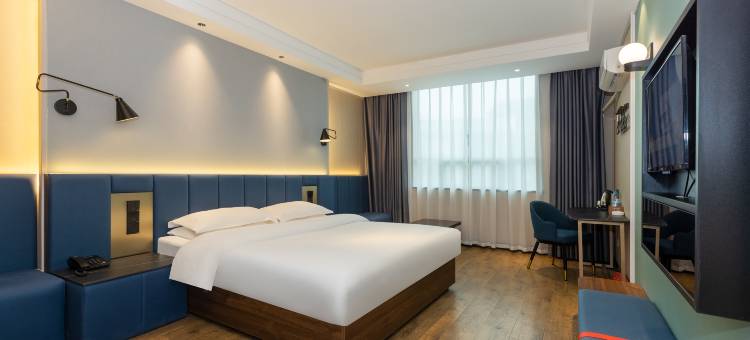 皮皮华府酒店(嘉禾县神农步行街人民医院店)图片