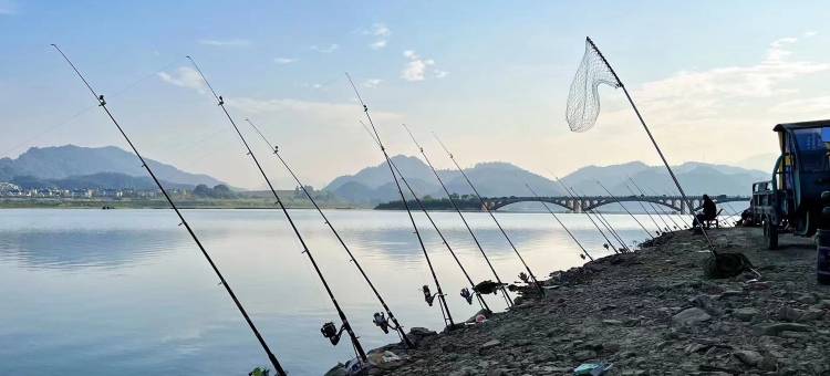 桐庐天溪湖渡船埠头民宿图片