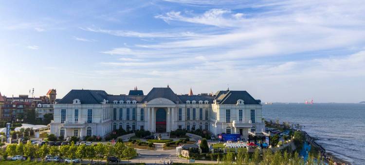 烟台蓝天宾馆(渔人码头景区店)图片