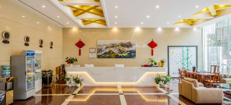 楚雄皓玉假日酒店(楚雄彝人古镇店)图片