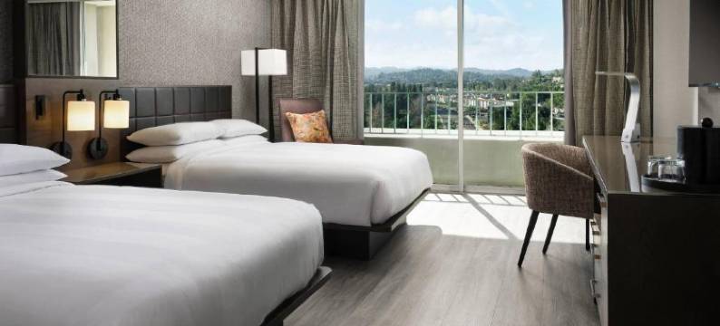 伍德兰希尔斯华纳中心万豪酒店(Warner Center Marriott Woodland Hills)图片