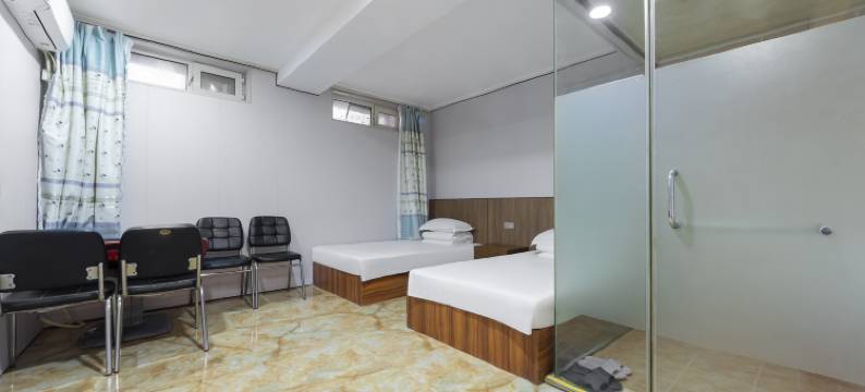 哈尔滨依侬时尚宾馆(中央大街步行街店)图片