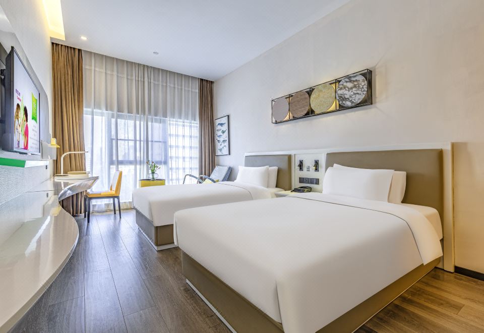 Ibis Styles Hotel (Kunming Nanping Pedestrian Street) Hotel Overview