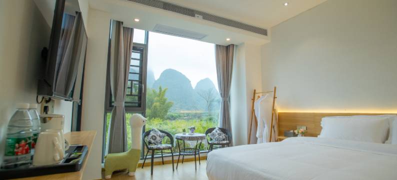 昊雨欣然民宿(阳朔遇龙河景区店)图片