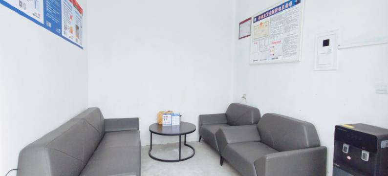 藏布江青年旅舍图片