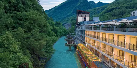 未見山度假美宿(木魚鎮旅遊集散中心神農架風景區店)