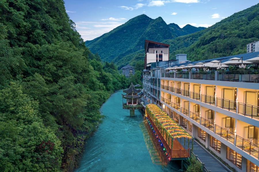 未見山度假美宿(木魚鎮旅遊集散中心神農架風景區店)