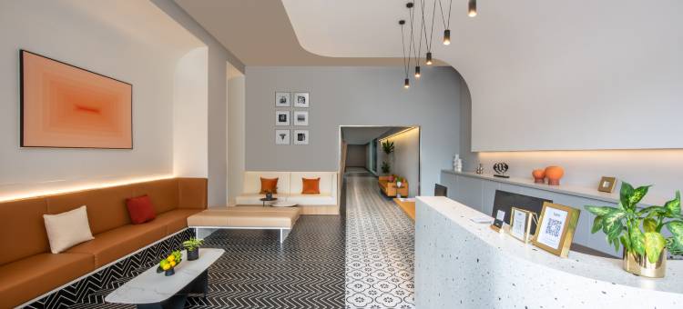 baseLITE佰舍服务式公寓(上海火车站同丰路店)图片