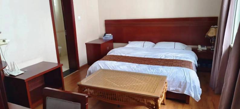 龙坡里客栈图片