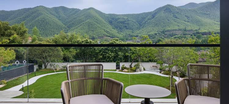 安吉泊岭小隐·BOLING草坪花园·溯溪泳池度假民宿图片