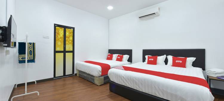 OYO 90869马迪纳酒店(OYO 90869 Hotel Madeena Inn)图片