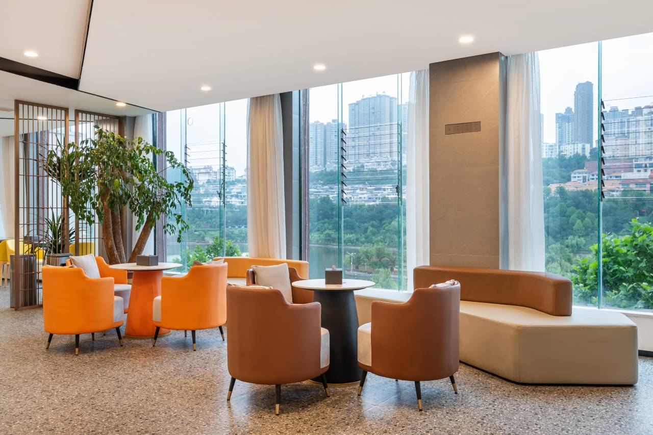 IU酒店(盘州东湖公园红果小广场店)图片