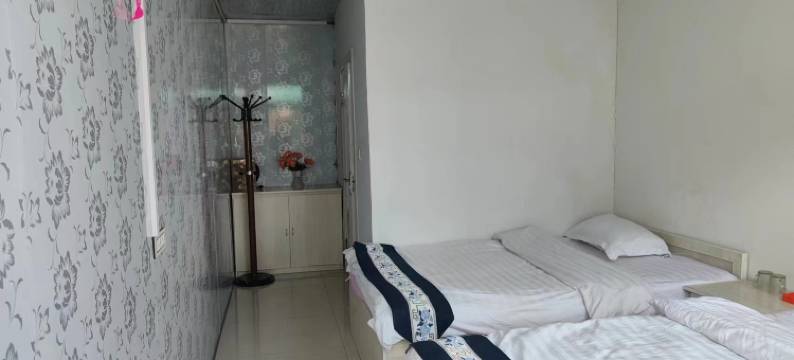 阿尔山西口林场旅店图片