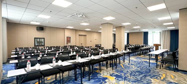 扬子天悦红山酒店图片