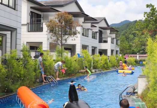 Richwood Forest Hotspring Resort Hotel Overview