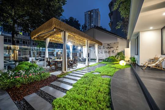 归觉酒店(乐山张公桥东大街美食街店)