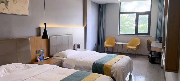 如家睿柏·云酒店(阜阳阜南街心公园店)图片