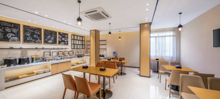 优选便捷酒店(广州白云火车站国际单位店)图片