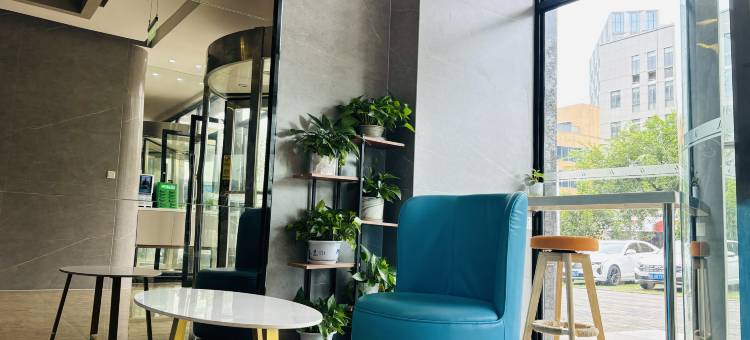 锦江之星(武汉光谷金融港工程大学店)图片