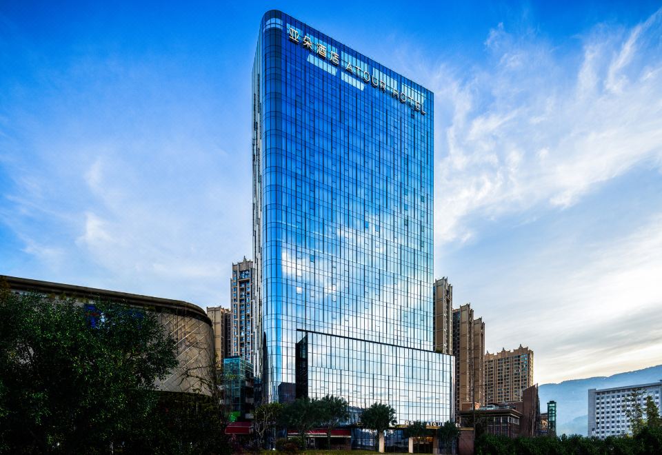 达州仁和新城巴渠东路亚朵酒店外景图