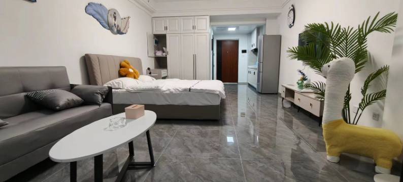 航海公园海景民宿(东北中交城店)图片