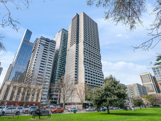 墨尔本威廉姆街盛橡套房酒店